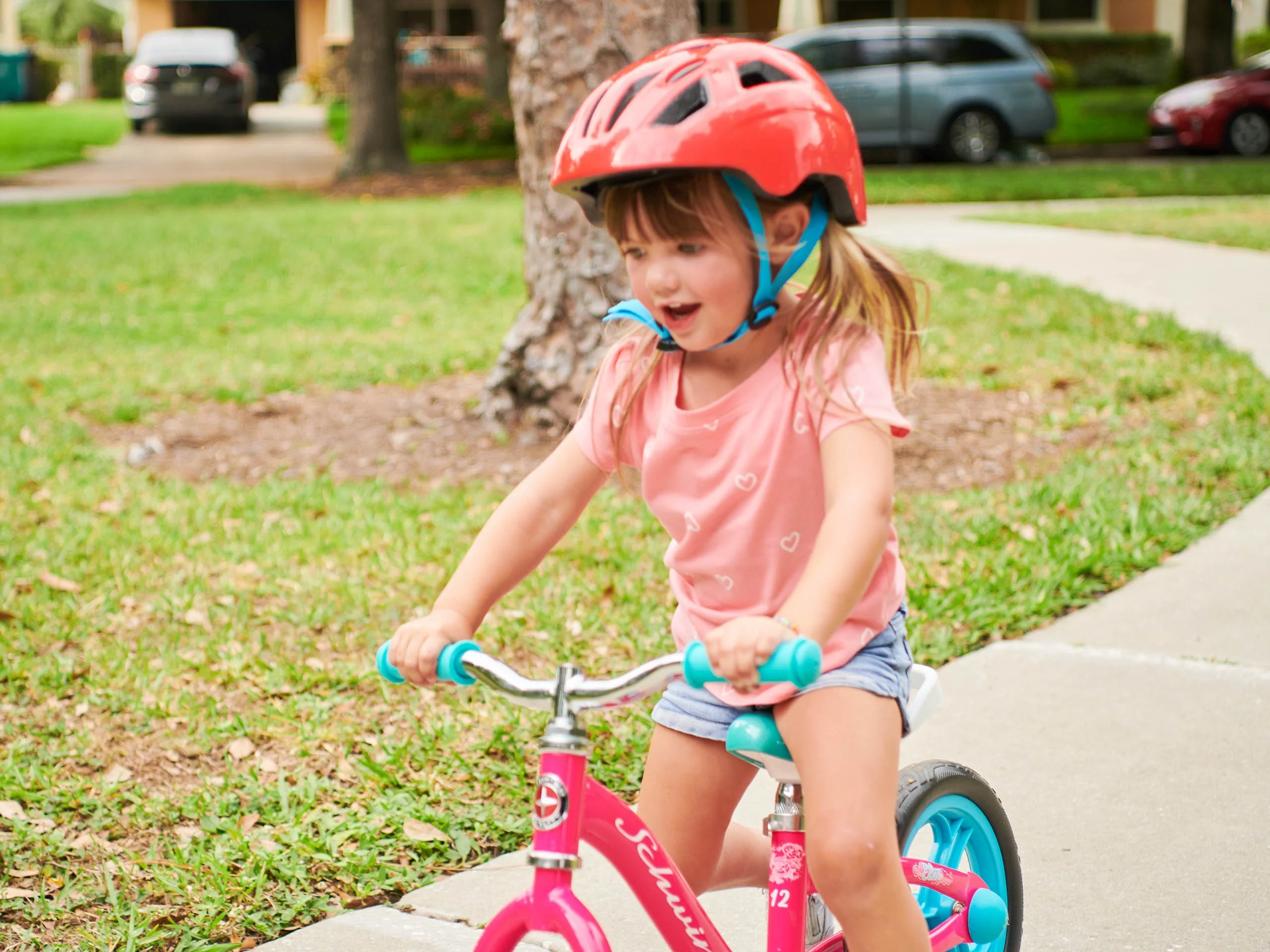 Elm Balance Bike 12in - Image 3
