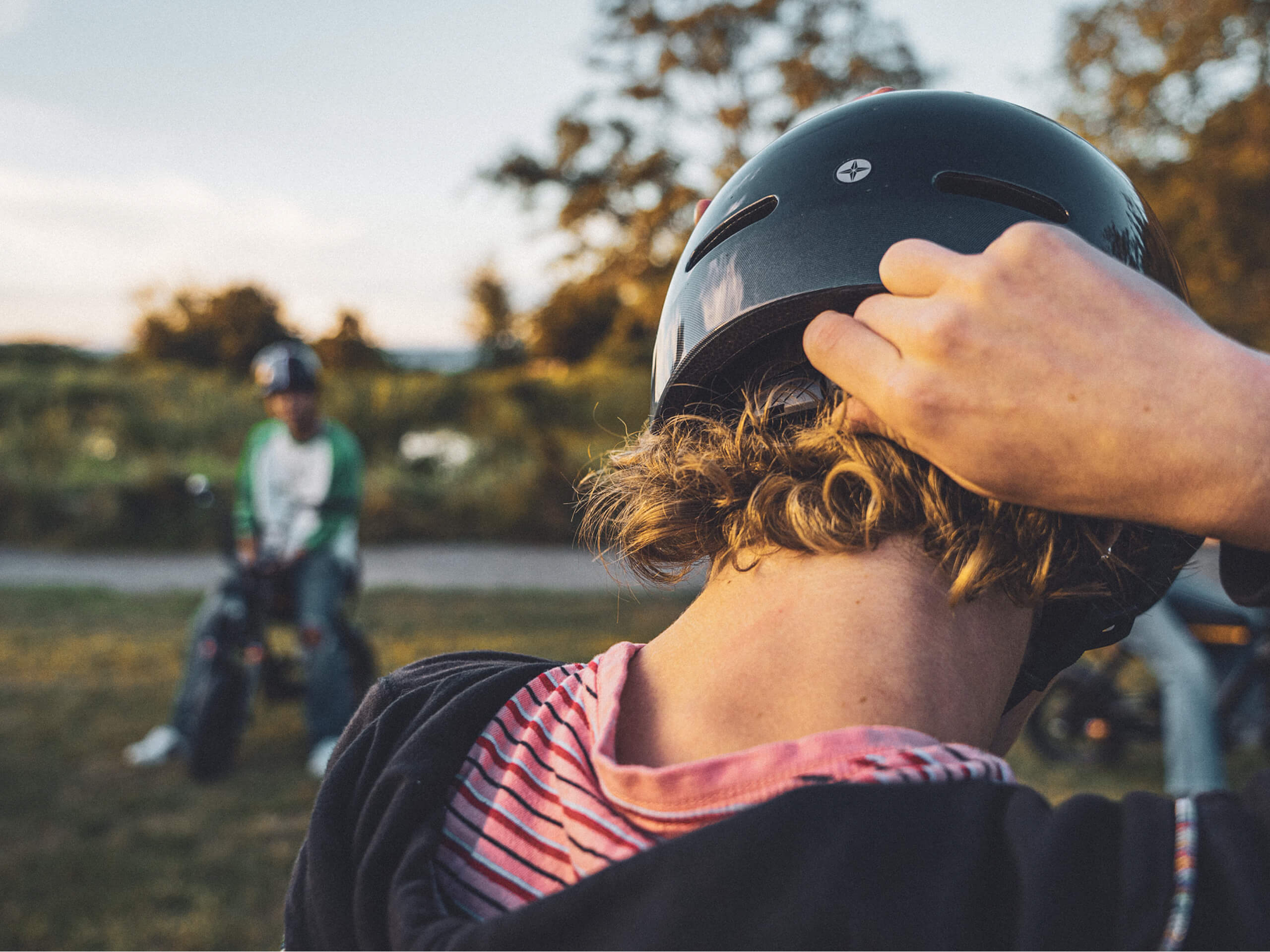 Youth Avion E-Bike Helmet - Image 6